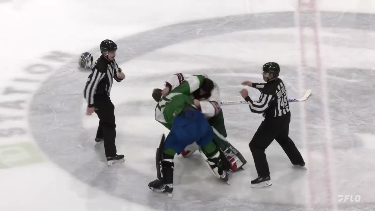 Goalie Fight In The QMJHL: Halifax's Owen Bresson Meets Saint John's Arseny Radkov At Center Ice