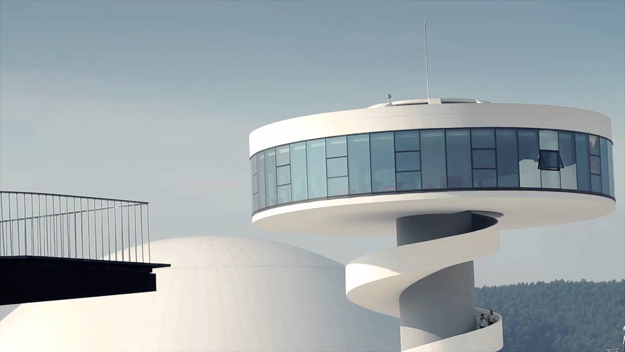 AVILES // CENTRO NIEMEYER