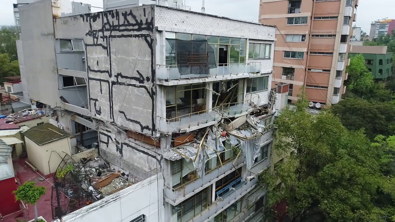 SISMO 19 SEPTIEMBRE 2017 Piso 5 colapsado (Calle Sonora esquina Parque Mexico CONDESA)