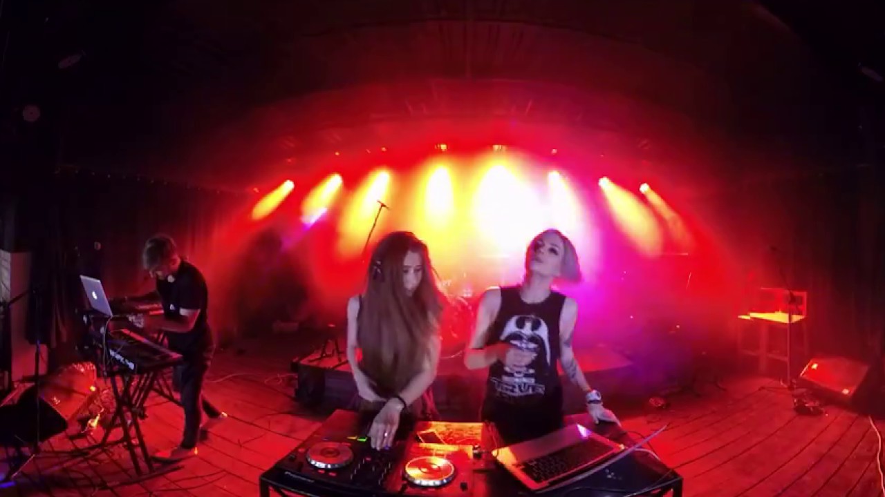 TYOTA LIDA & KATIE ETHIES - Spitfire @ TRUE MAN 360VR 4K