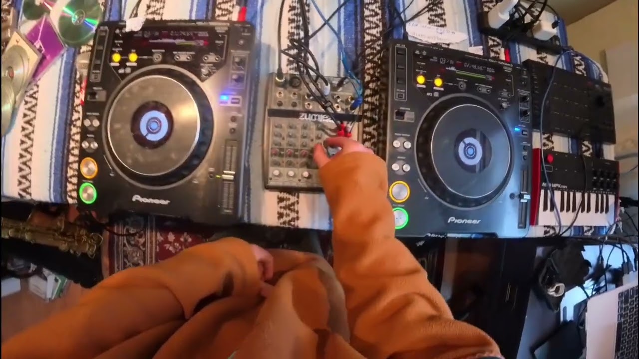 Weird Wubz  - Acidd Rain Bass DJ Set - In the Studio Episode 3