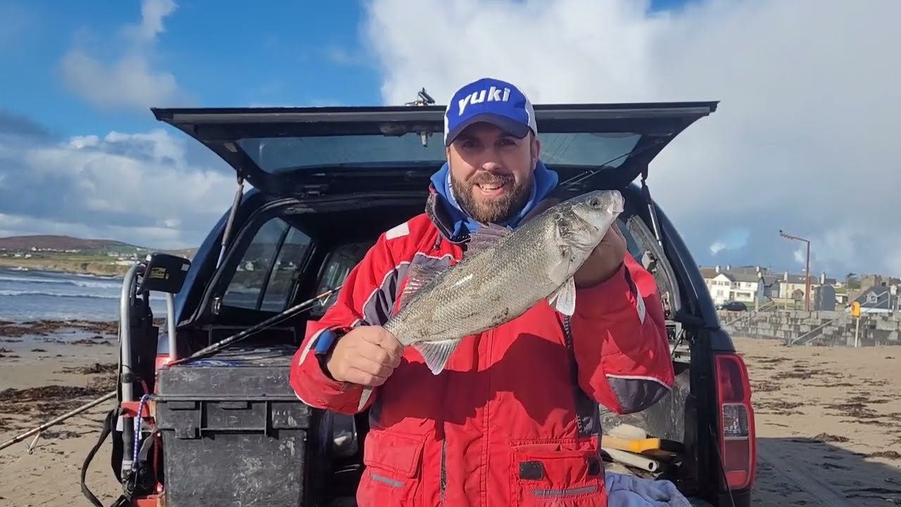 Bass fishing on Ballyheigue beach in Kerry, Ireland with lugworm.