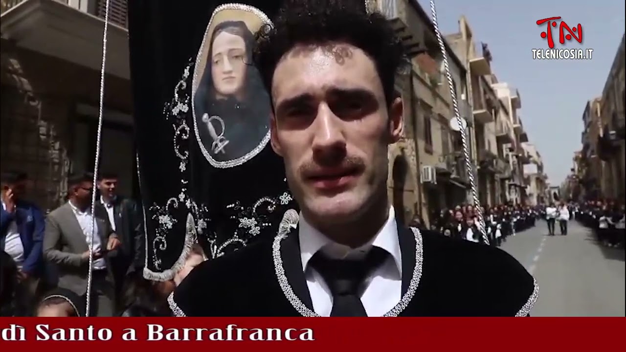 La processione dell'Addolorata il venerdì Santo a Barrafranca