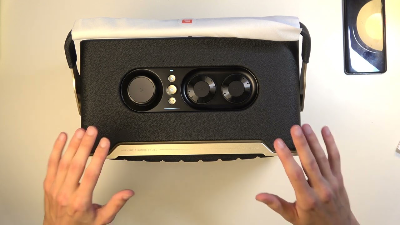 Распаковка JBL Authentics 300