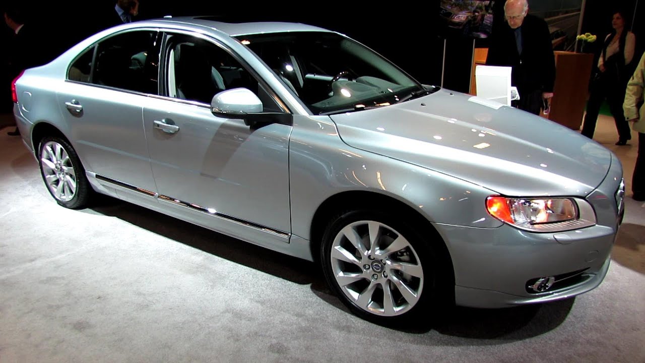 2013 Volvo S80 T6 AWD - Exterior and Interior Walkaround - 2013 Montreal Auto Show