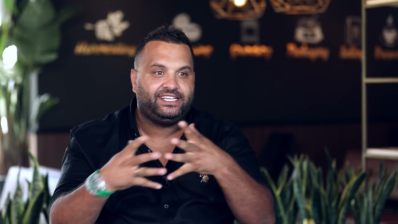 ضيف معروف مع زيد شاهين ( فواز أبو ربعيه)