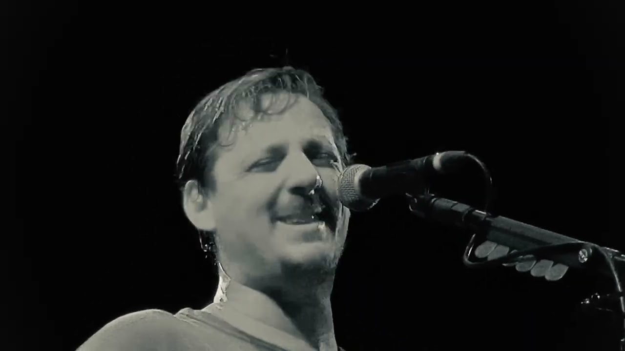 Sturgill Simpson - Bell Bottom Blues/The Promise (Glasgow 1/31/20)(Amy Karibian)