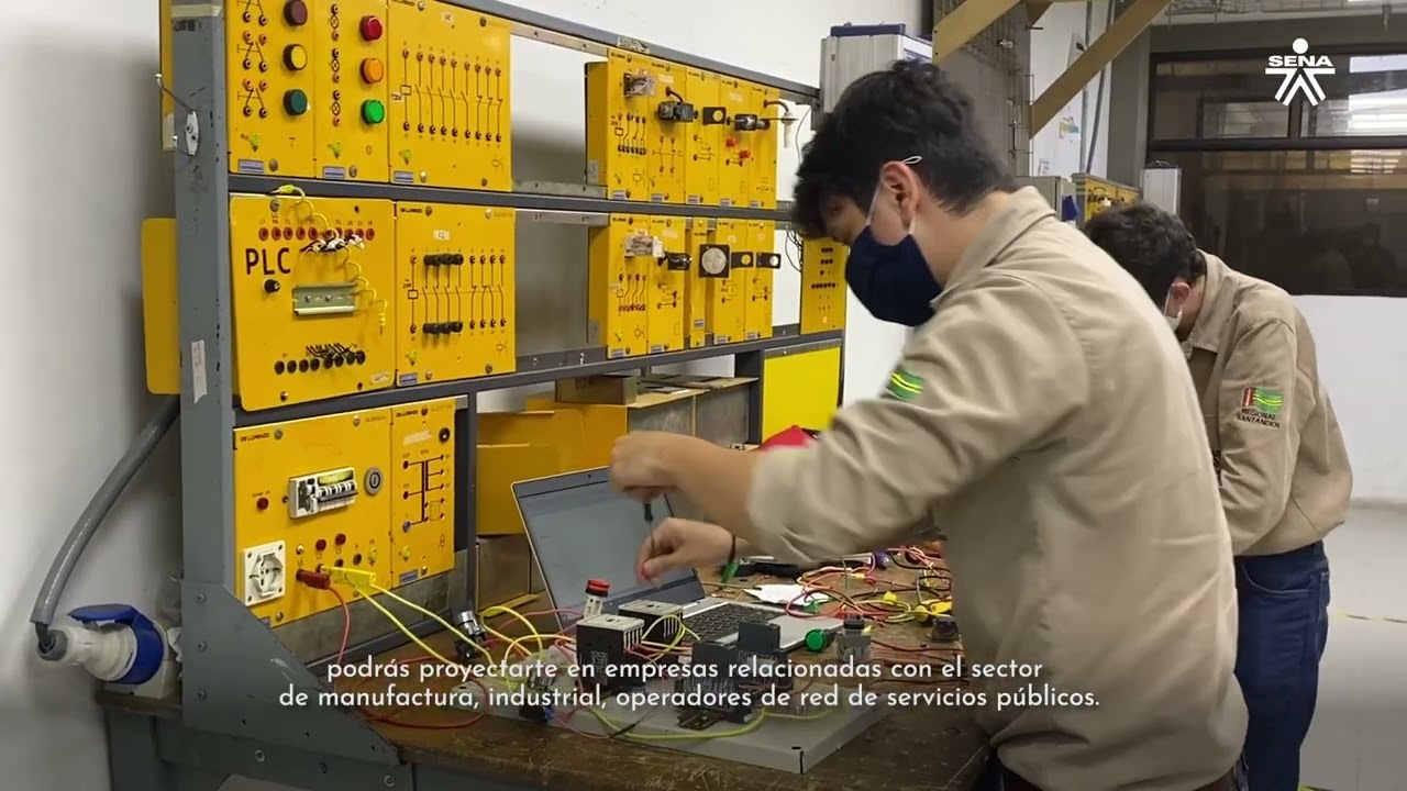 Tecn&oacute;logo en Electricidad Industrial