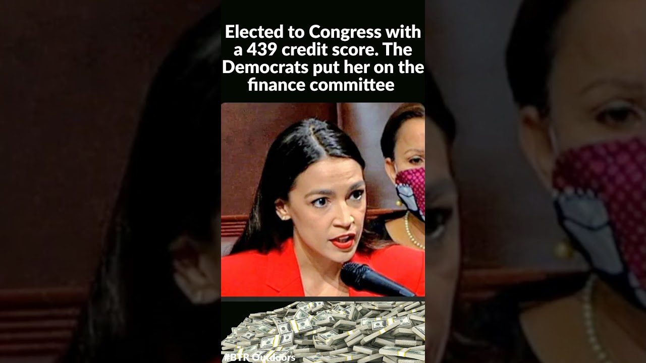 AOC использует свои навыки бармена #wokeism #trump #funny #memes #aoc #money #newyork #bronks