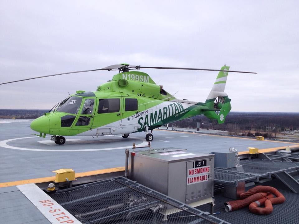 Samaritan EMS Helicopter Landing at Hospital (AS365 Dauphin)