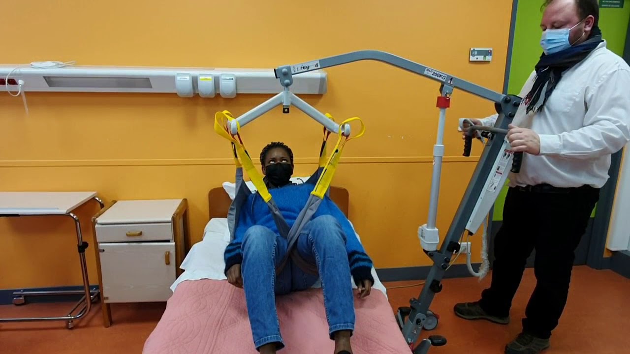 A CARCADO : un lève-malade en salle de soins