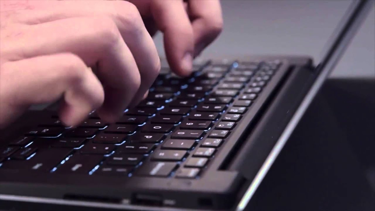 Dell XPS 13 (2015) vs. Apple MacBook Air