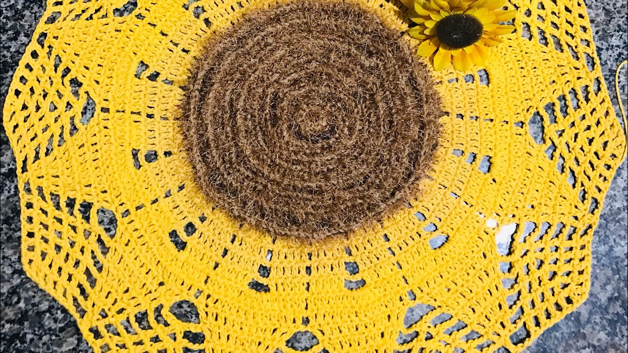 Tapete de crochê girassol com centro em barbante  peludo, um Luxo 🌻 parte 1