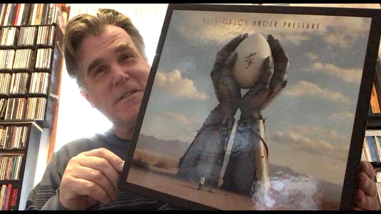 Распаковка: Rush - Grace Under Pressure 5LP + 1 Blu-ray Deluxe Box