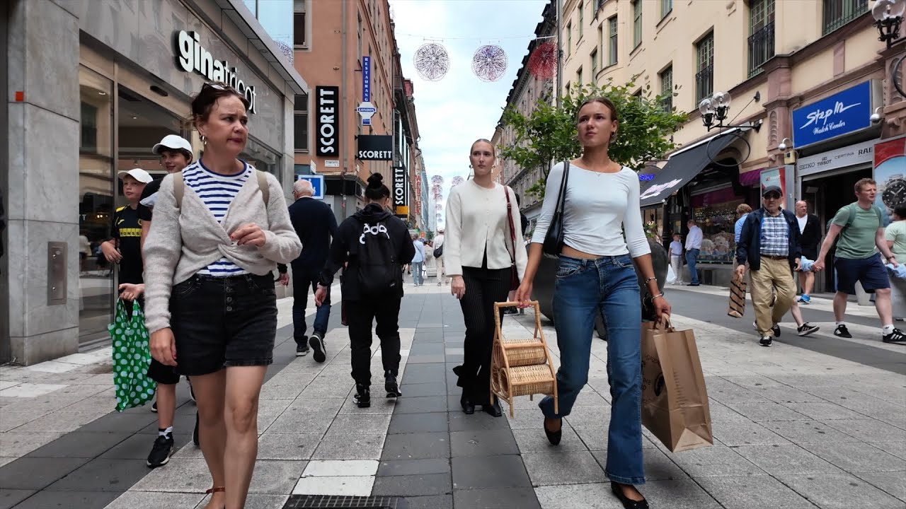 Stockholm, Sweden - Exploring Stockholm on a Cloudy Day | 🌦️
