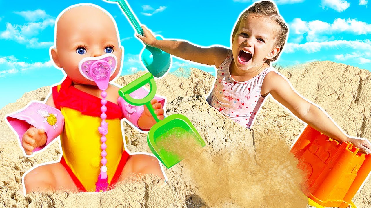 Baby Annabell needs help! Baby girl stuck in the sand & family-friendly videos for kids.