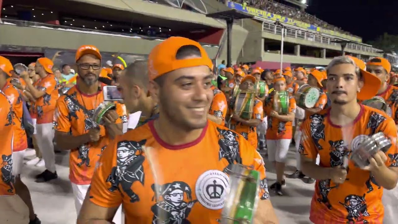 Bateria da Imperatriz no ensaio técnico para o carnaval 2023!