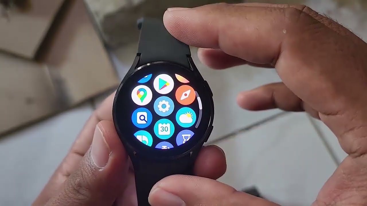 Samsung Galaxy Watch4 : How to set Quick launch gesture as Calculator