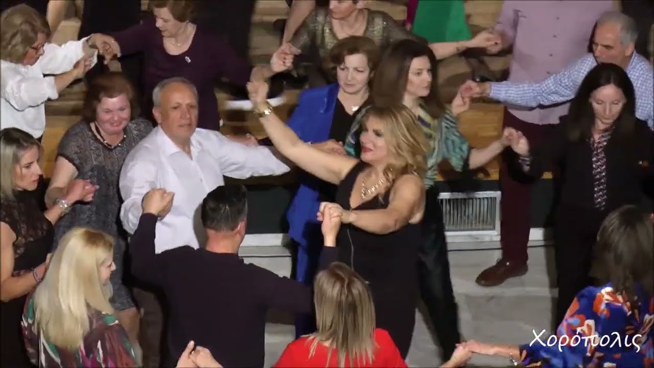Μάζω τα περιστέρια σου Αγγέλω, Σαρώστε όλες τις αυλές ΛΑΛΕΖΑΣ ΚΩΤΣΙΝΗΣ ΧΟΡΟΠΟΛΙΣ