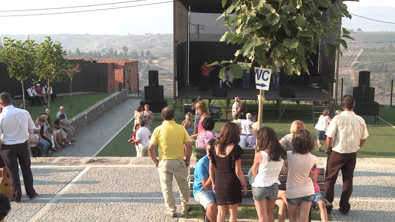 Orquestra típica de Quinhão em Barcos, Tabuaço na festa vinhateira de Barcos 2013 - o baile