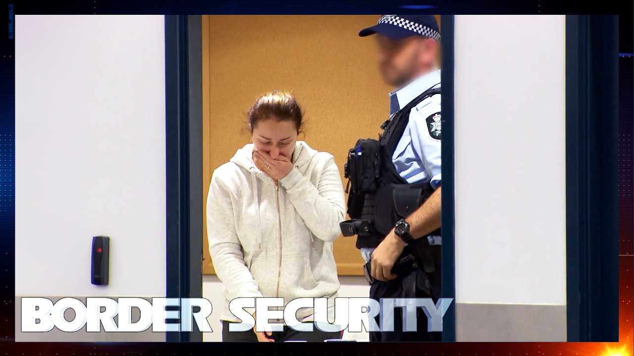 Last Minute Traveler's Empty Baggage Raises Red Flags | FULL EPISODE | Border Security Australia