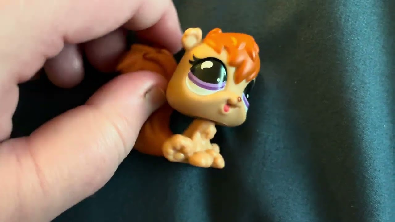 LPS Christmas friendship episode 22 season one looking for Tiffany  ￼￼￼