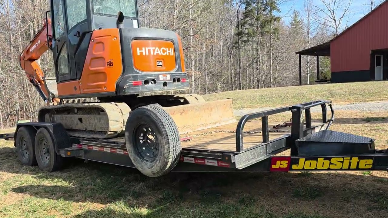 Small job and short video #macktrucks #Hitachi #case 