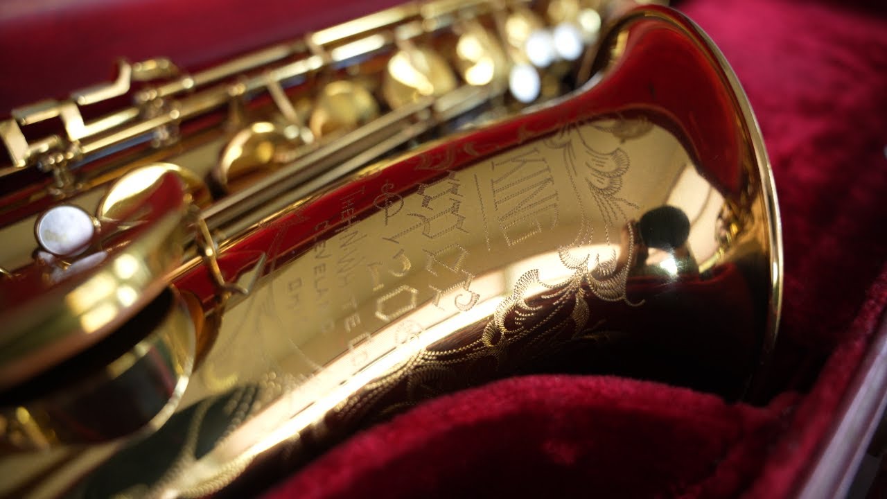 HUGE Tenor Sounds - King SilverSonic VS. King Super 20.
