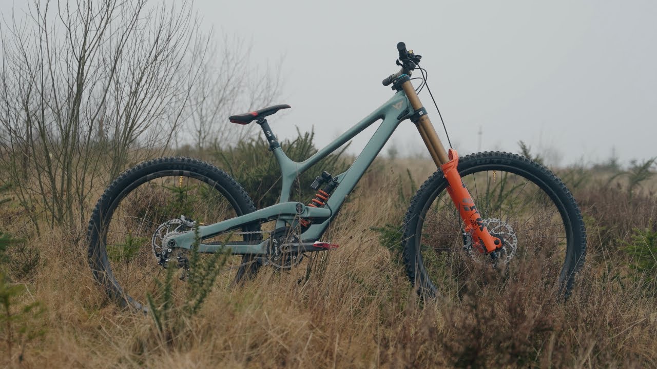 FIRST Ride on the YT Tues - TEST DAY at Cwmcarn with Sterlands Racing