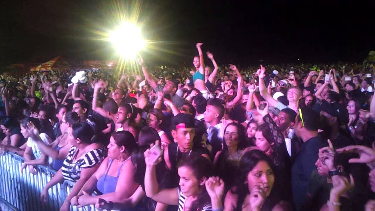Flip Flop beach Party in Aruba 2013