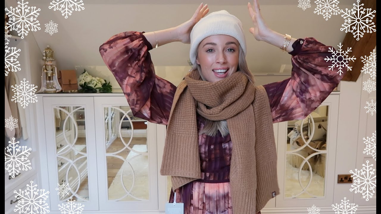 LAST MINUTE GIFTS + MY CHRISTMAS MANICURE // Vlogmas Day 23 // AD