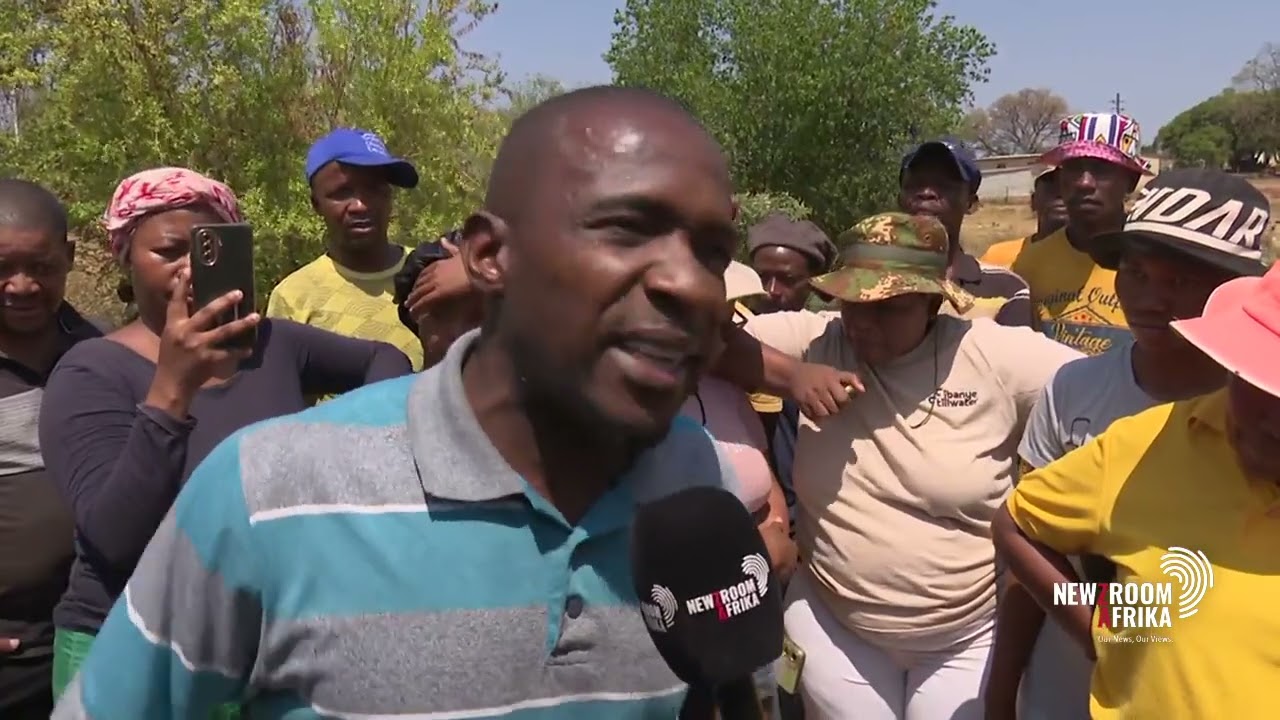 Popo Molefe informal settlement residents demand houses