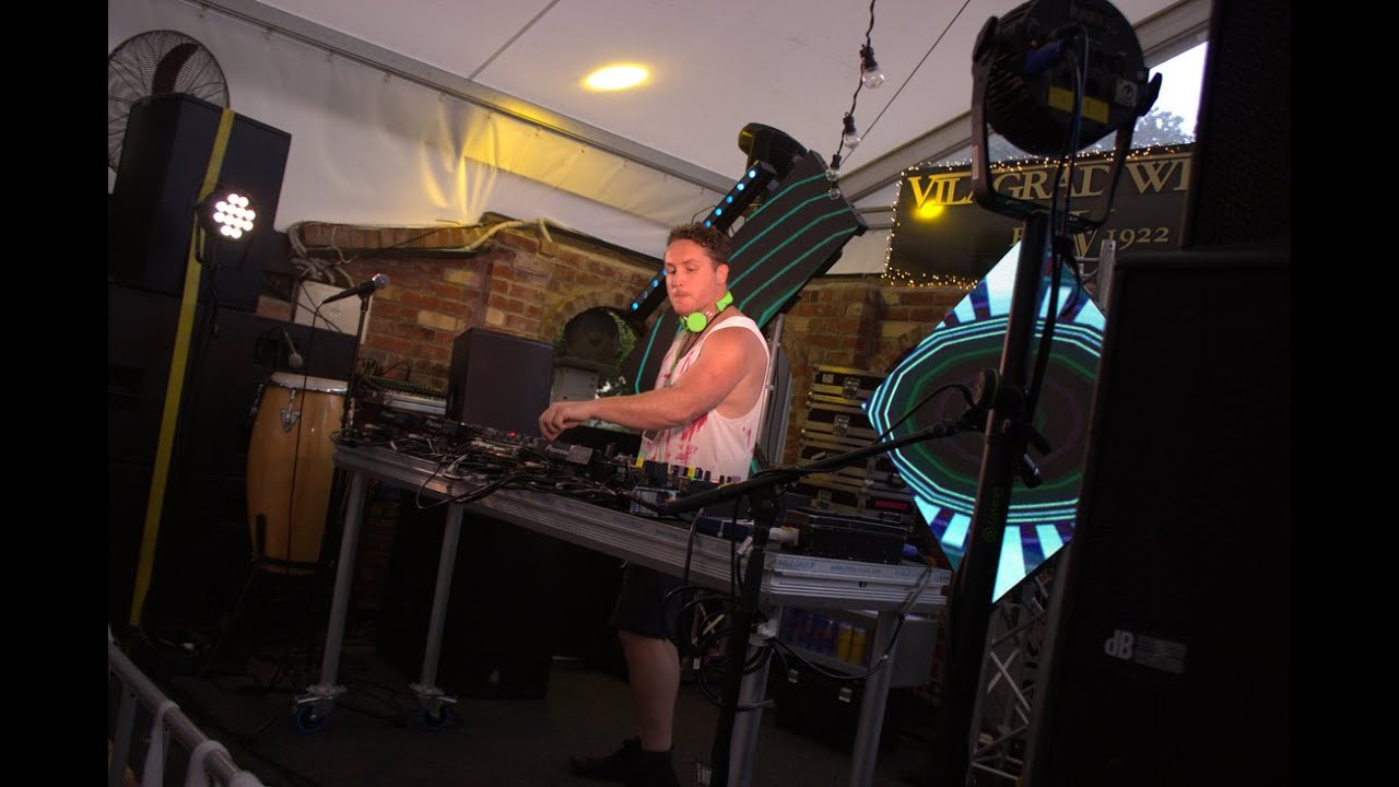 Honest Matt Hicks Summervines Halloween set @ Vilagrad Winery