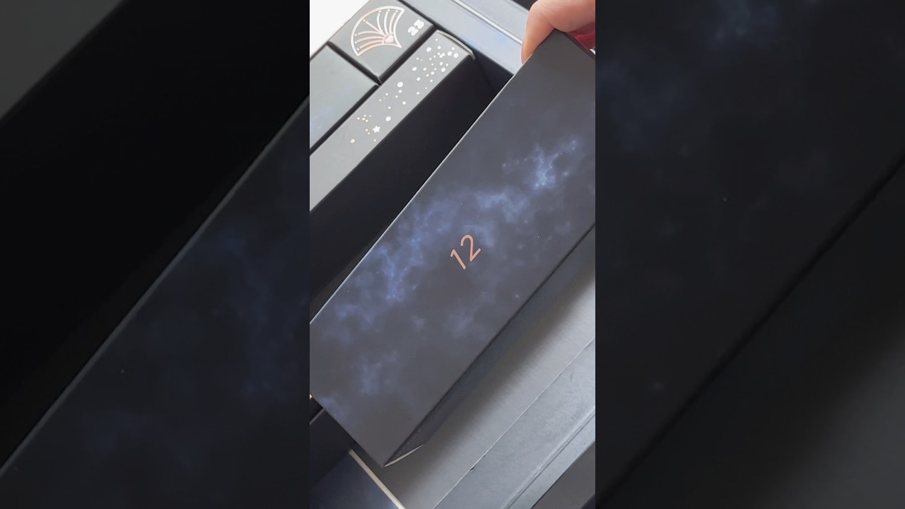 Türchen 12 - AMORELIE Adventskalender „Das Original“ 2025 Unboxing ✨ 