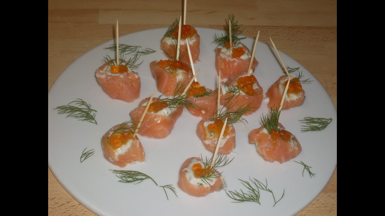 Roulé de saumon fumé au fromage de chèvre frais et aux fines herbe