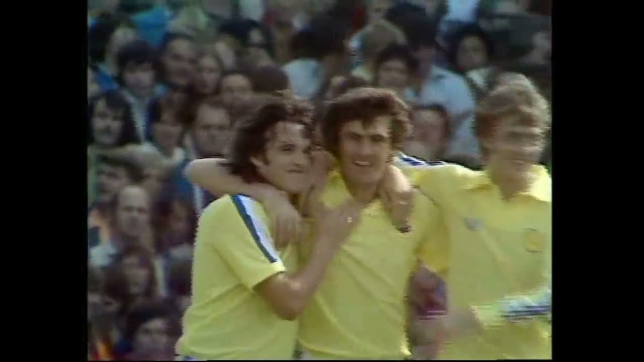 Leeds United movie archive - Aston Villa v Leeds 16/08/1975