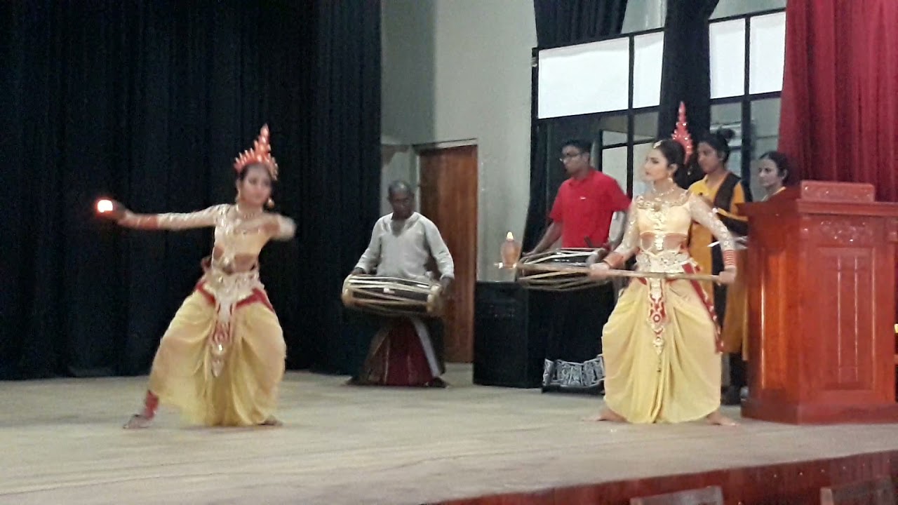කුවේණි අස්න...Traditional kandyan dance... Presented by Rajini bhathika dancing academy