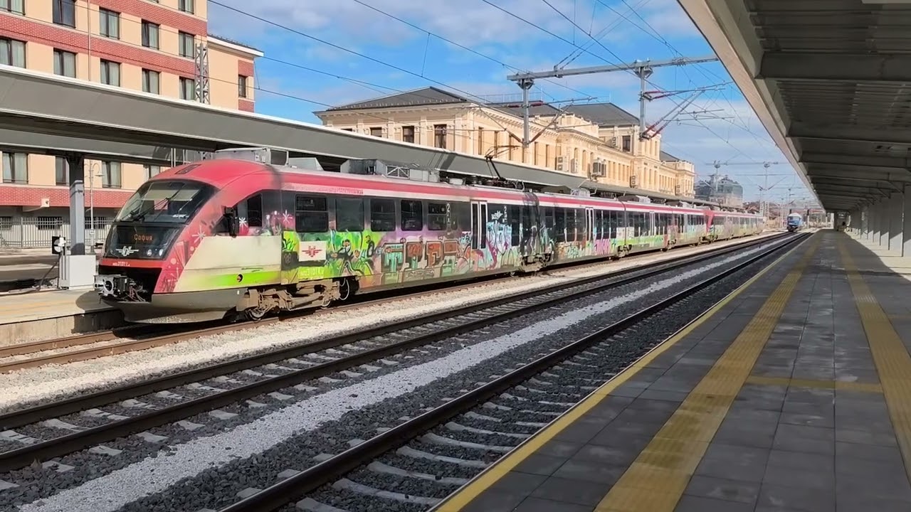Две ел.мотриси, като БВ 1621 за София и ПВ за Септември,който беше като КПВ 10244 от Димитровград 