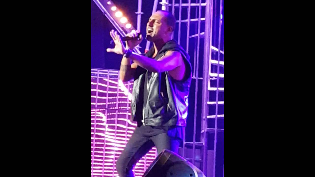 Mert Ekren.&Hande Yener KAVUŞABILIR  MİYİZ? Harbiye Açık Hava Tiyatrosu 09.Agustos 2016