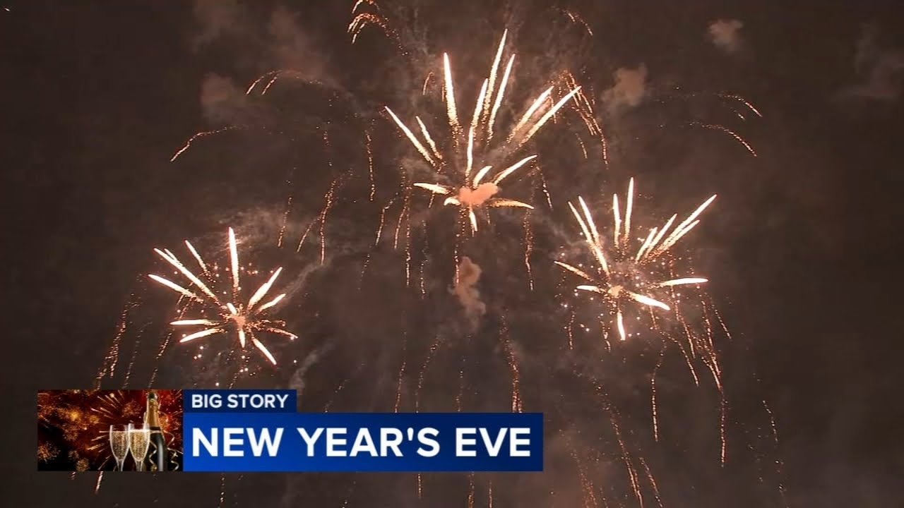Philly rings in the New Year with fireworks over the Delaware River