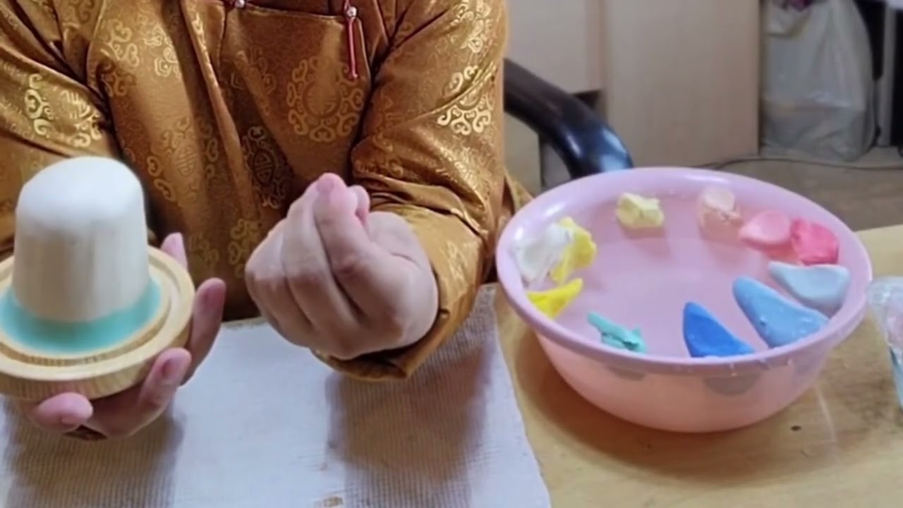 Балин хэрхэн хийдэг вэ? - Making Torma