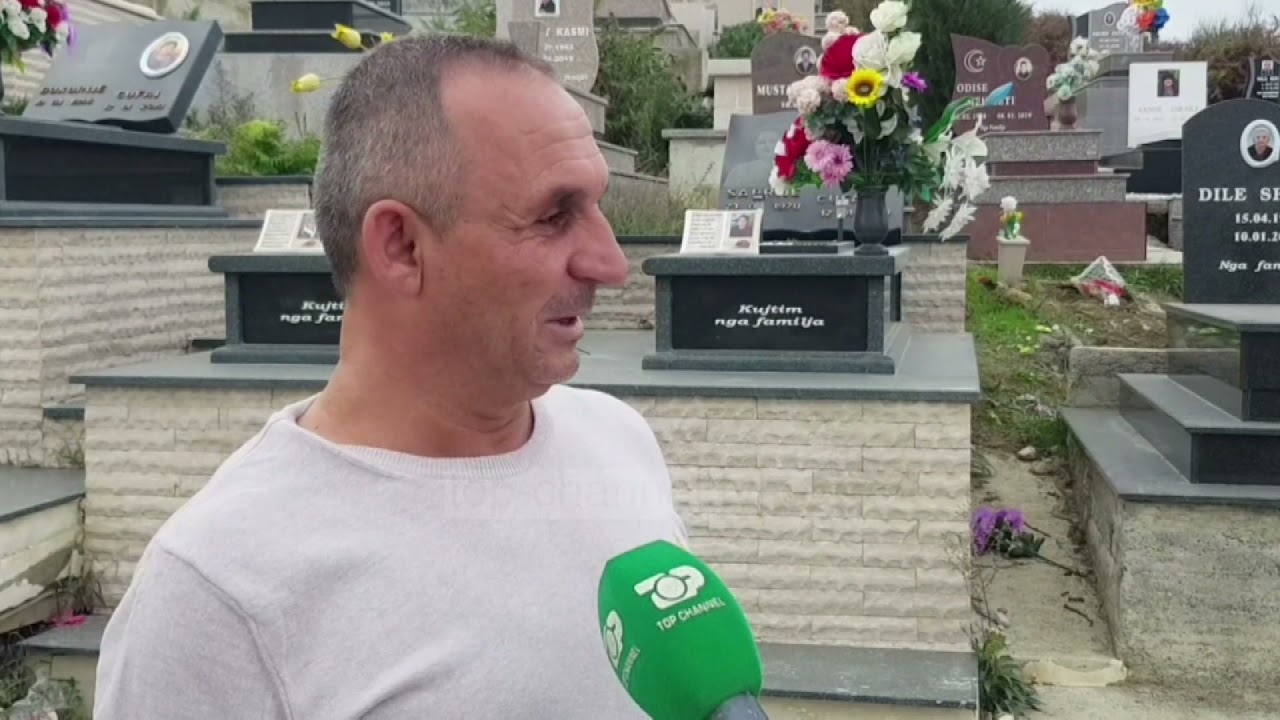 Top Channel/ Durrës, plehra dhe mes varreve/ Banorët ankohen për situatën e rëndë