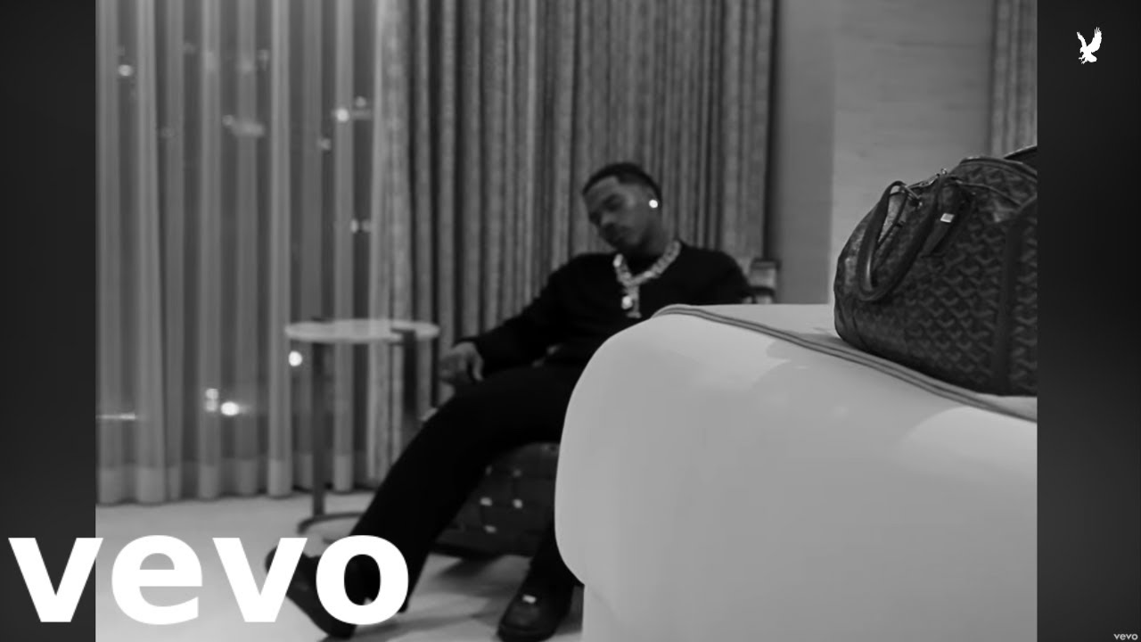 Lil Baby – “On My Back” (Music Video)