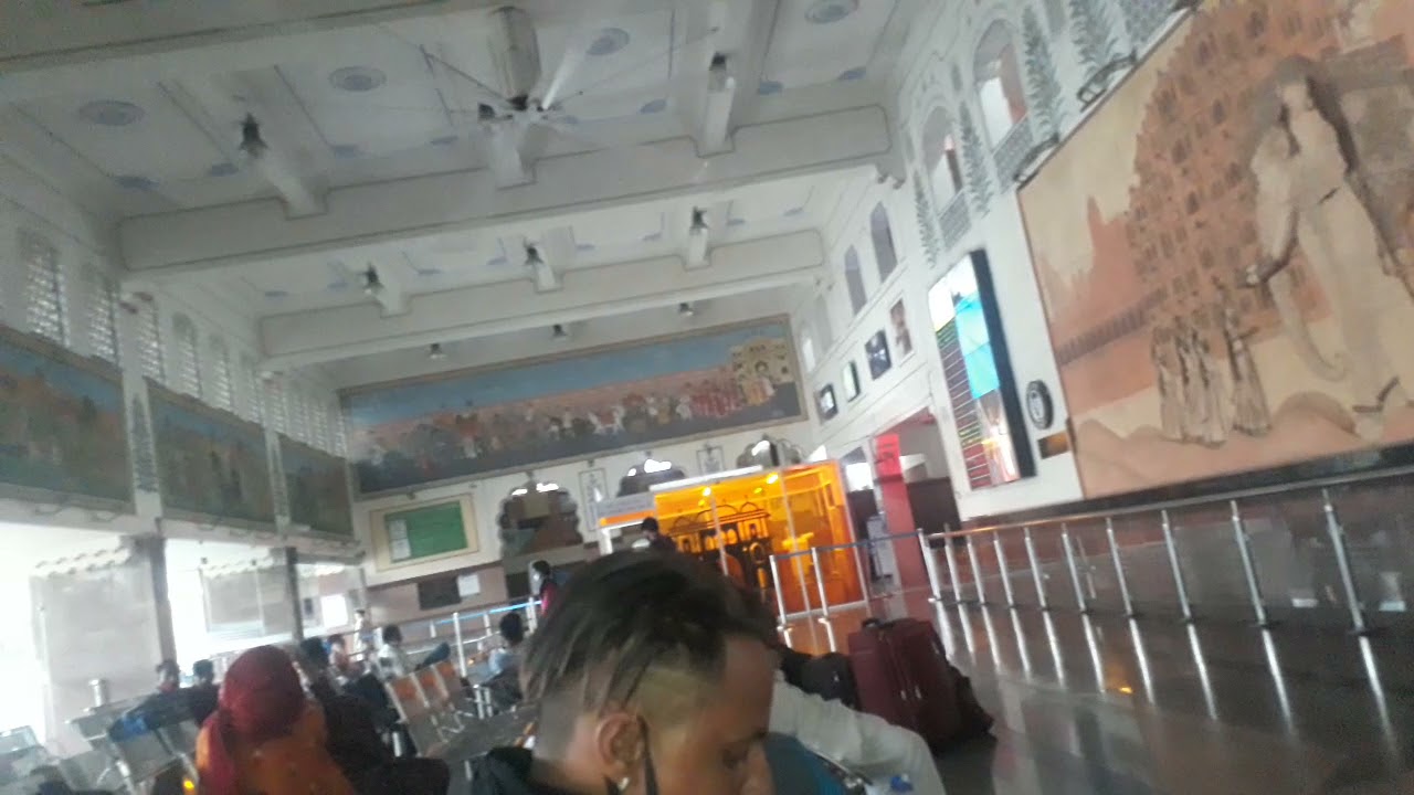 Big jaipur station| Very beautiful place|Plzz seen one times|
