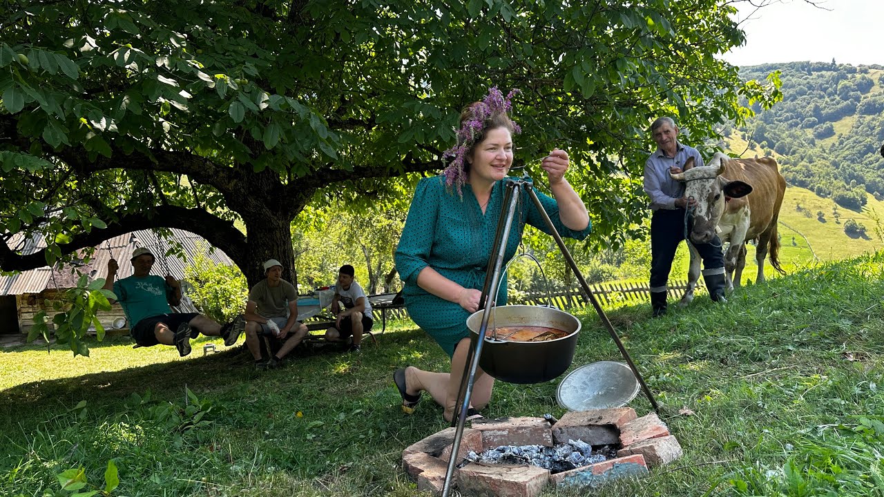 🏔️ Trip to Grandfather&rsquo;s Old House | Carpathian Rural Life, Bograch & Happy Family Moments