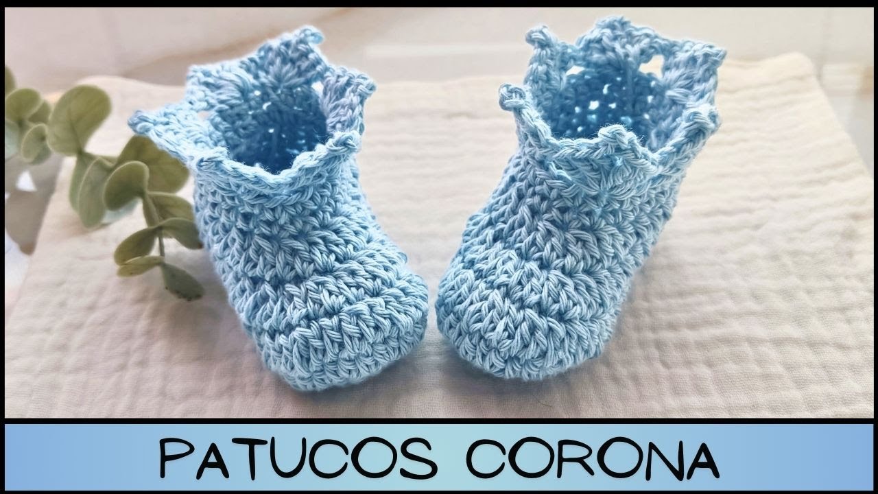 Patucos CORONA a crochet.