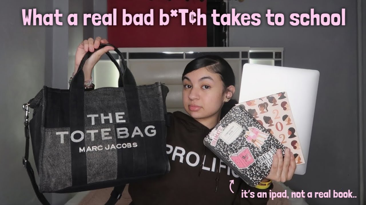 What’s in my school bag (as a senior in high school)