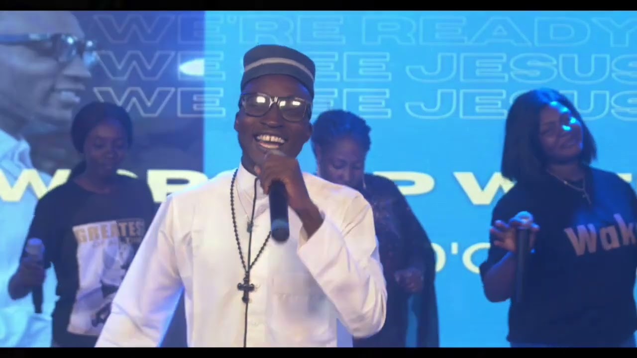 Morning devotional praise medley ( in Isoko / Urhobo dialect)with Praize0'Clock