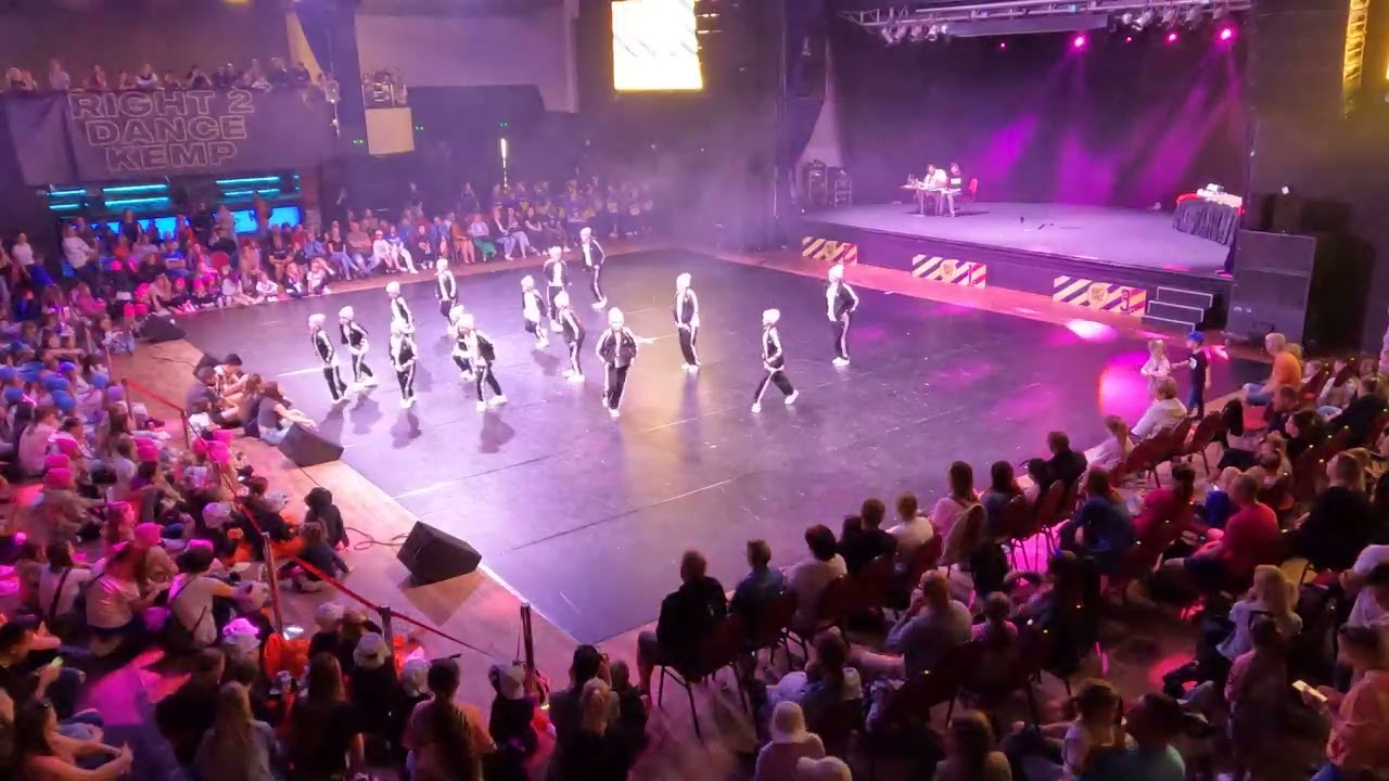 right to dance - hobby street formace - magic free group děti B