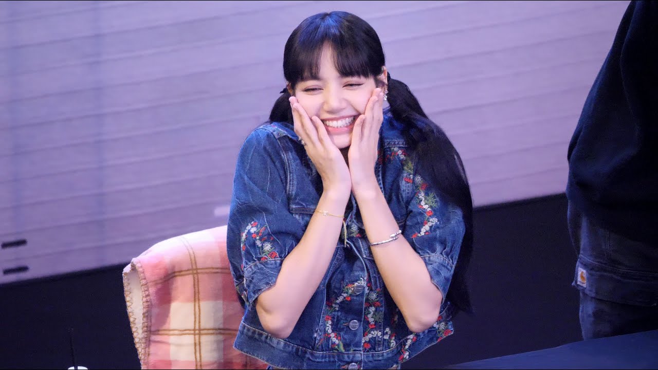 220925 블랙핑크 (BLACKPINK) 엔딩(Ending) 마무리인사 리사 LISA 4K Cam (여의도 팬사인회)